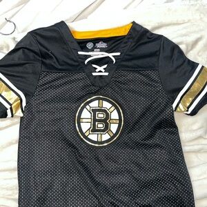 Women’s bruins jersey top